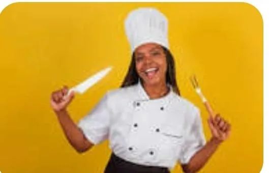 AGD RECRUTE CUISINIERE / MENAGE